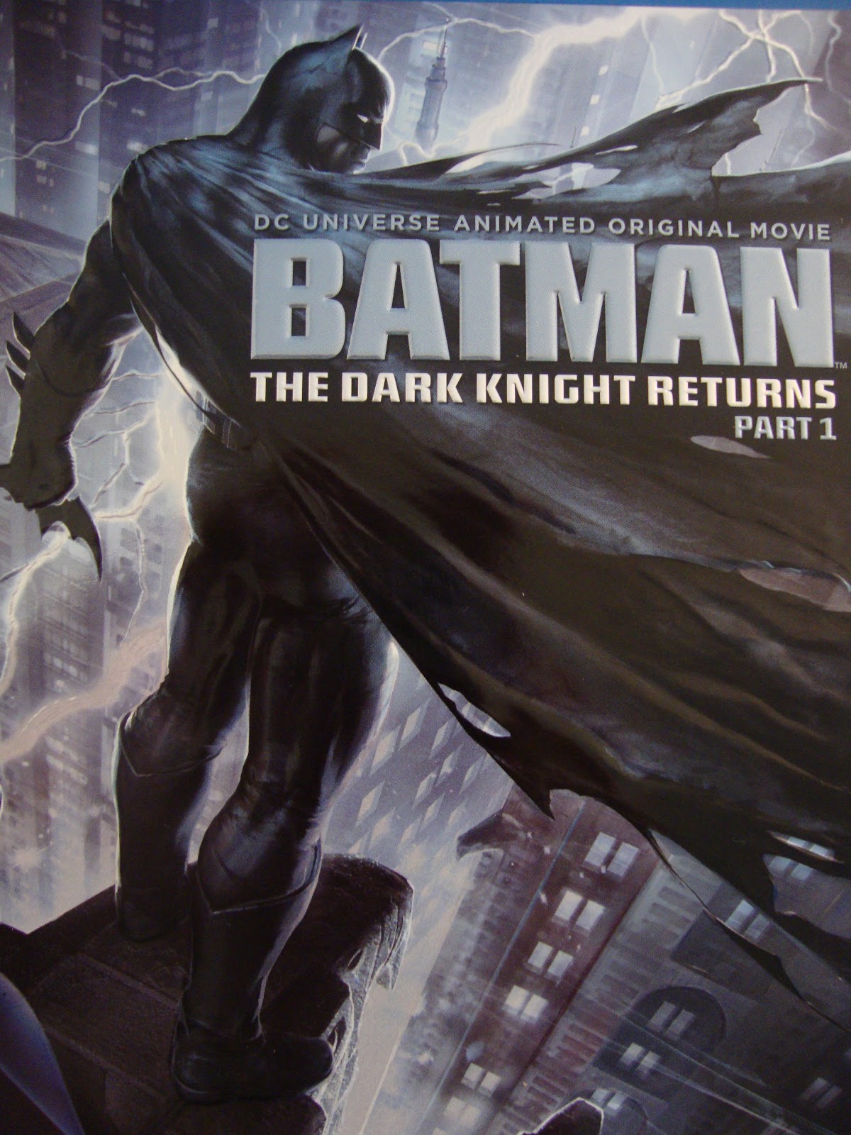 Batman The Dark Knight Returns Part 1 Dvd Review