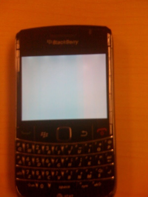 Blackberry Bold 9700 White Screen Error