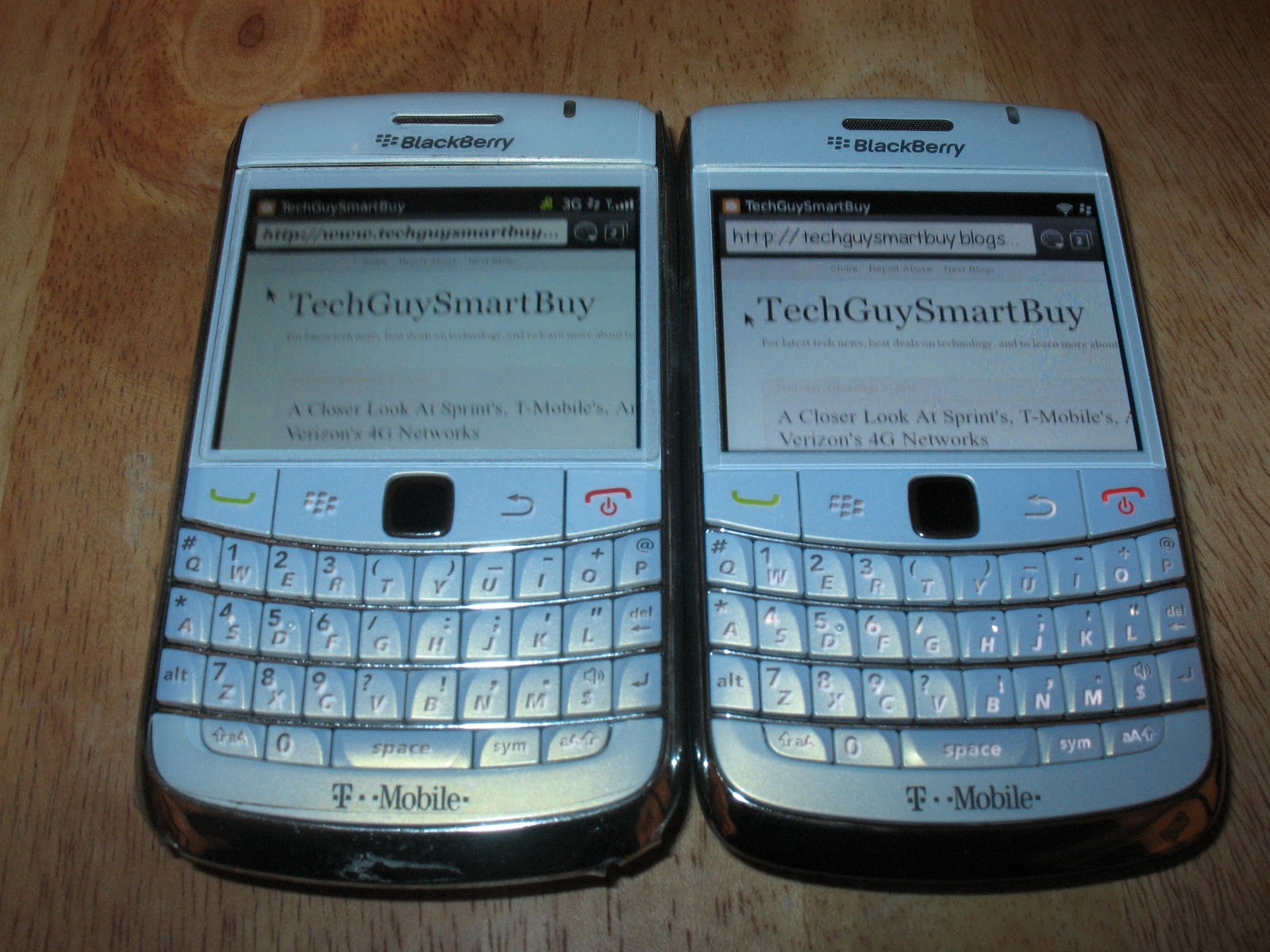 Blackberry Bold 9780 Review White