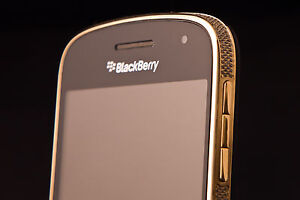 Blackberry Bold 9900 Black And Gold