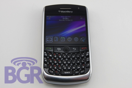 Blackberry Curve 8900 White Screen Problem