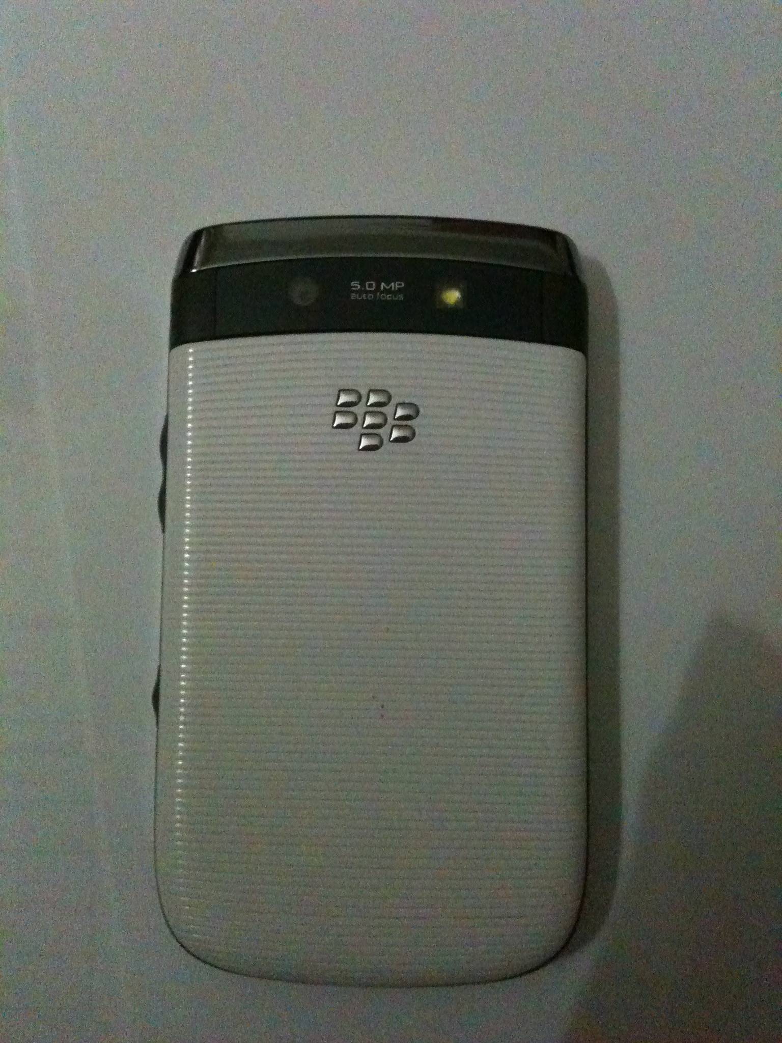 Blackberry Torch 9800 White Harga
