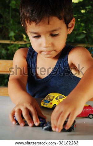 Pictures Of Children Playing With Toys